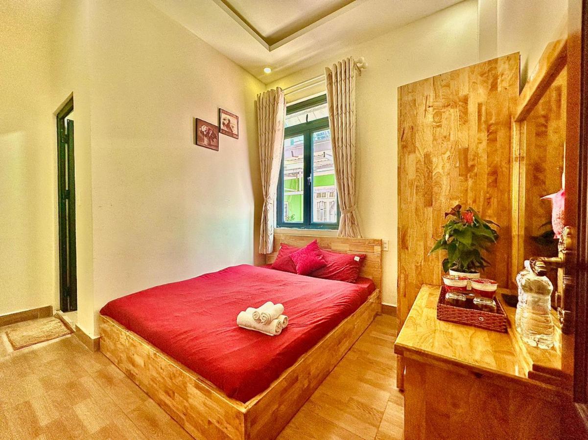 Hotel Khach San Minh Ha Đà Lạt Exterior foto