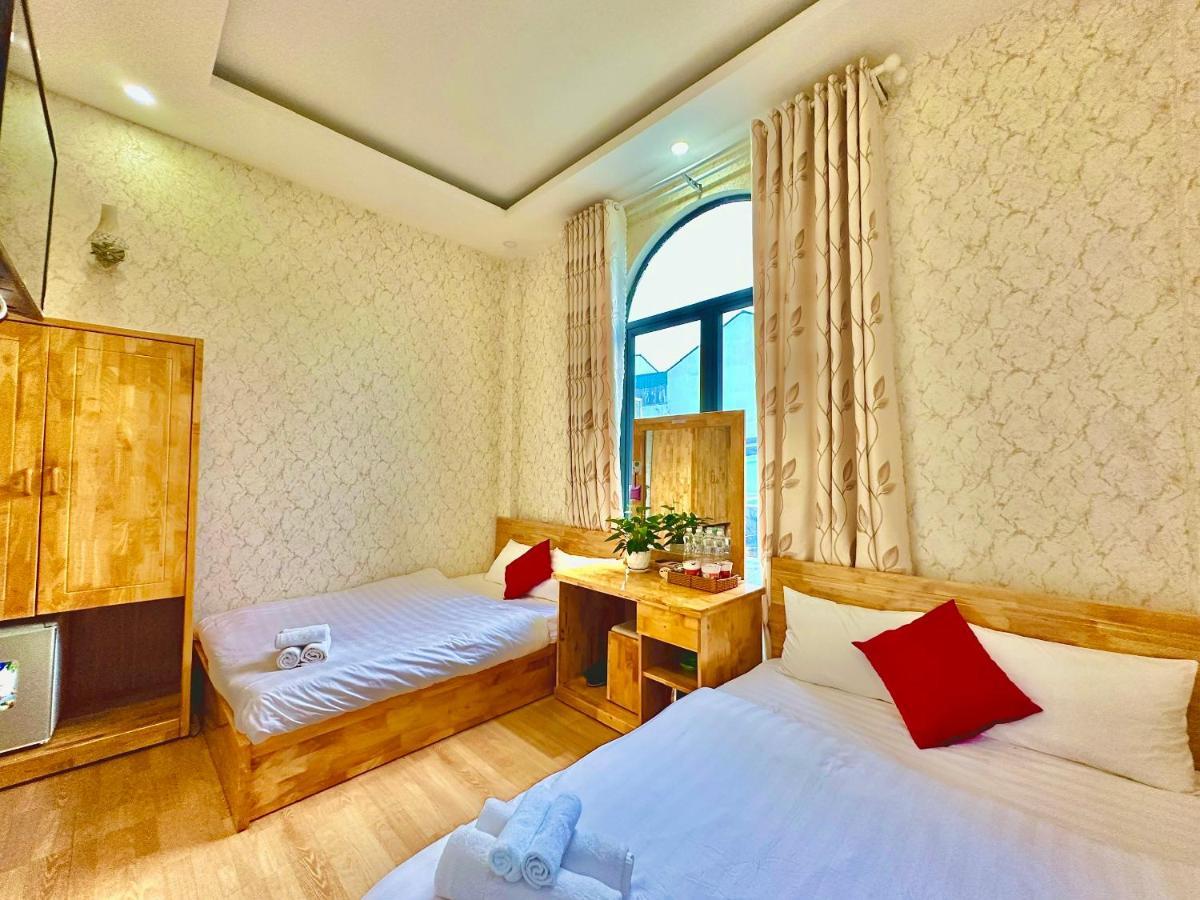 Hotel Khach San Minh Ha Đà Lạt Exterior foto