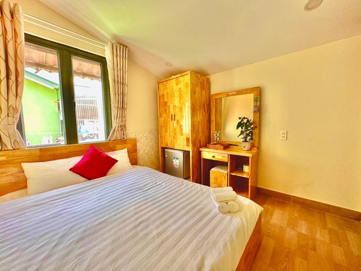Hotel Khach San Minh Ha Đà Lạt Exterior foto