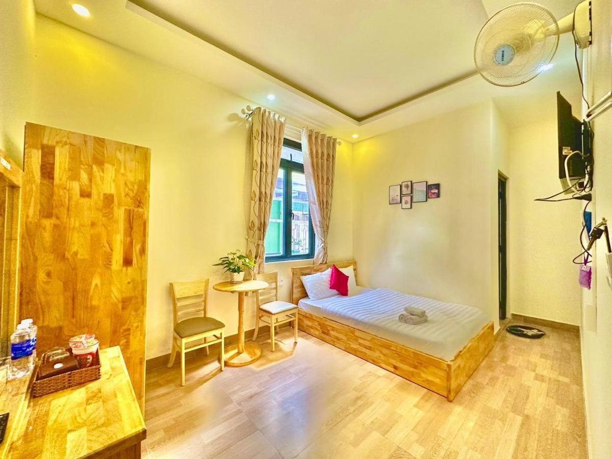 Hotel Khach San Minh Ha Đà Lạt Exterior foto