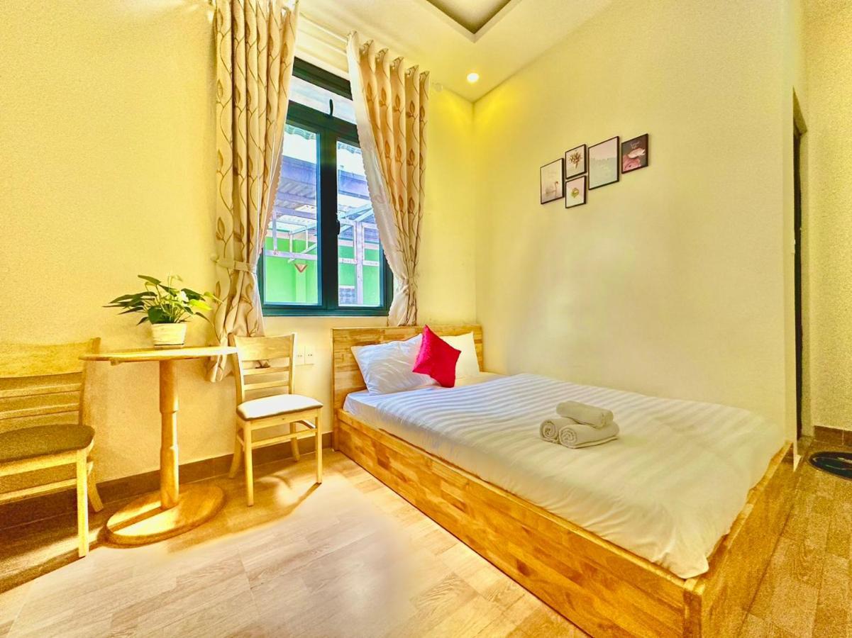 Hotel Khach San Minh Ha Đà Lạt Exterior foto